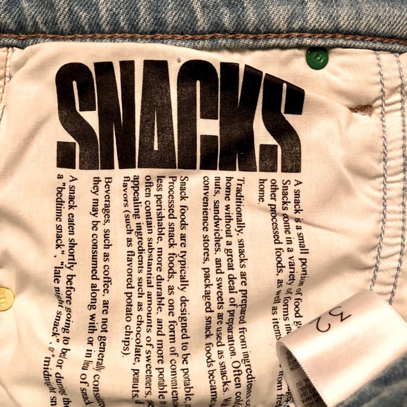 “NEW” MOTHER Snacks! The Pleated Fun Dip Short - Picture 6 of 9